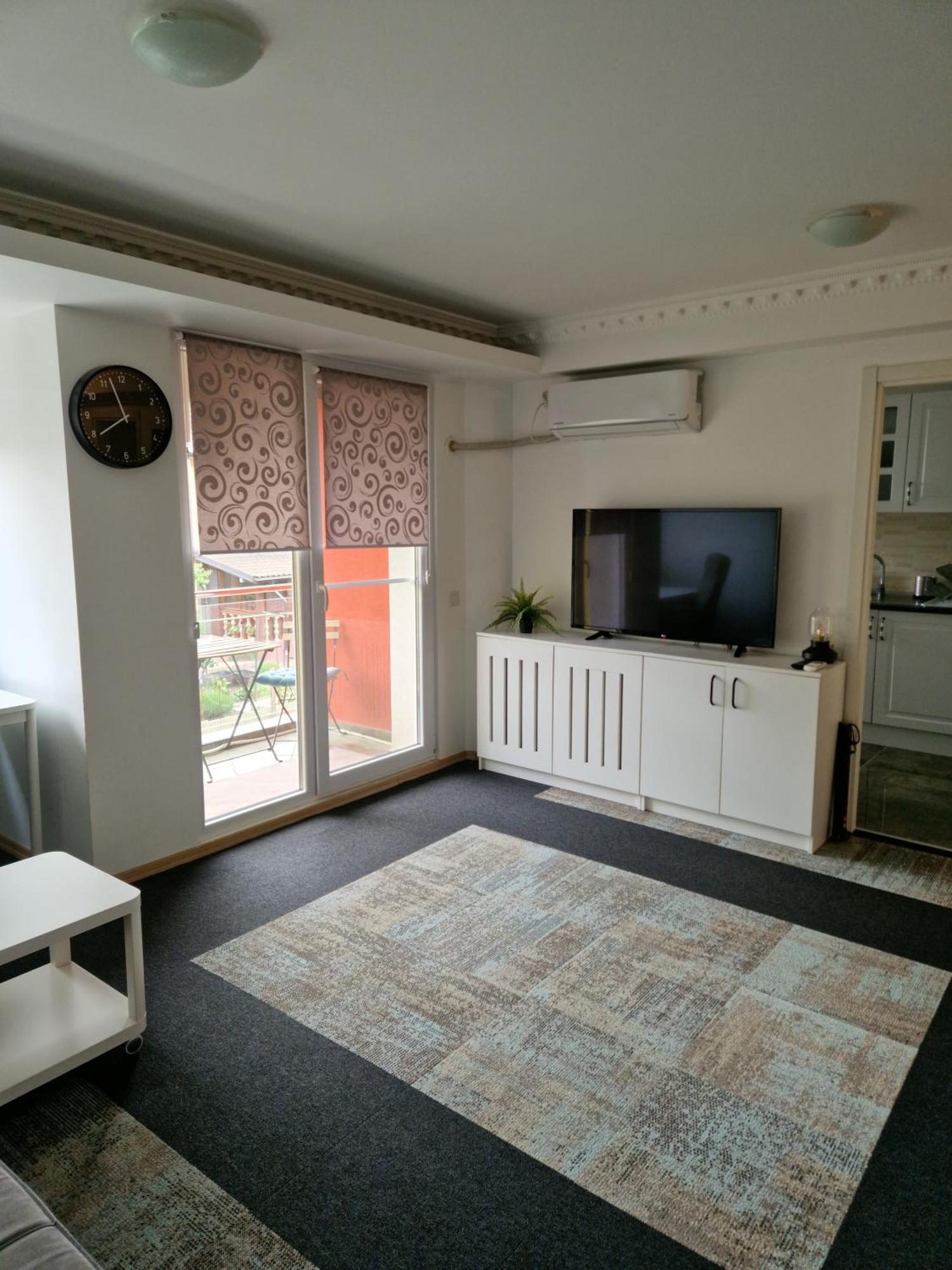 Apartament In Otopeni Exteriör bild