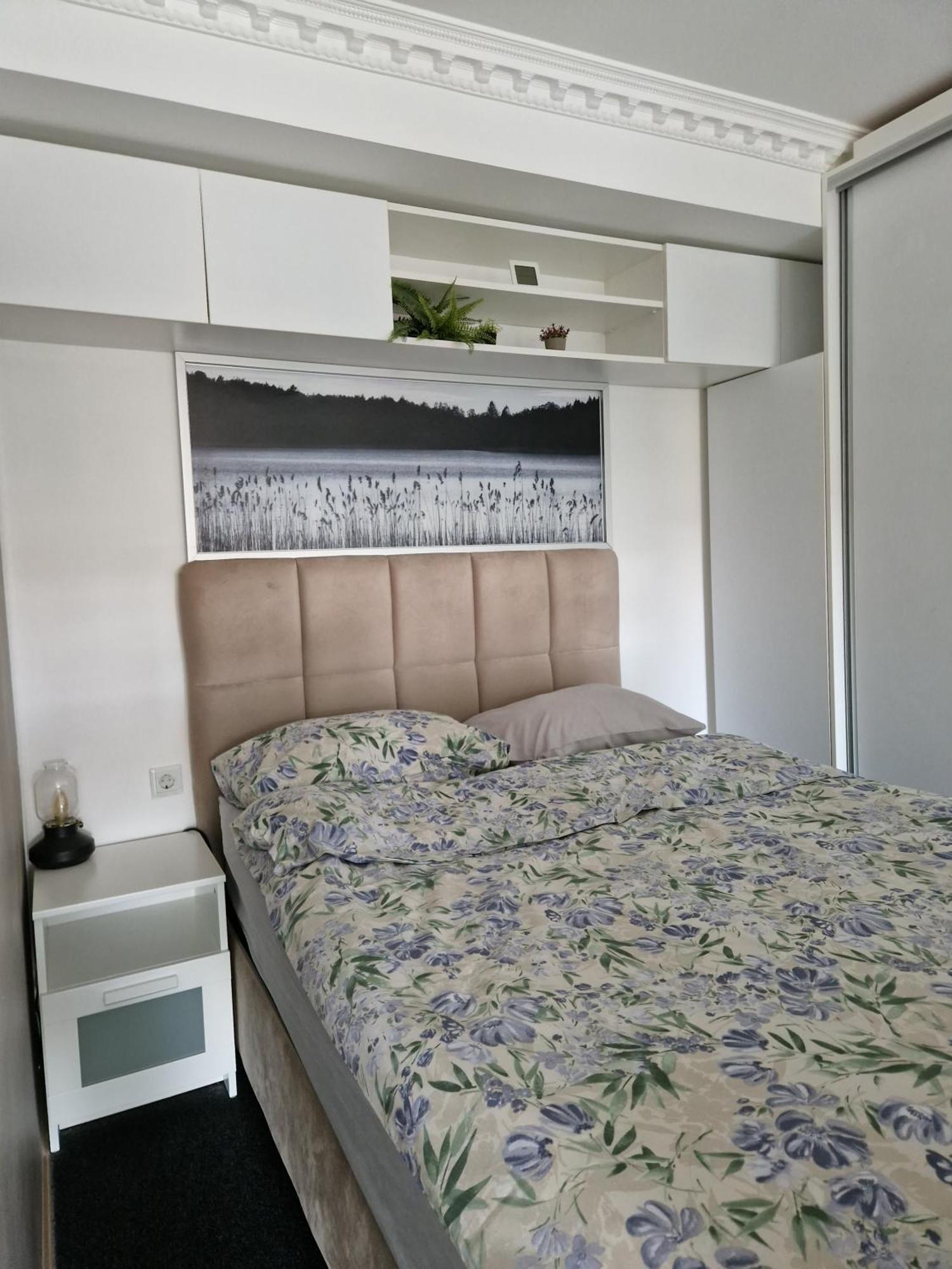 Apartament In Otopeni Exteriör bild